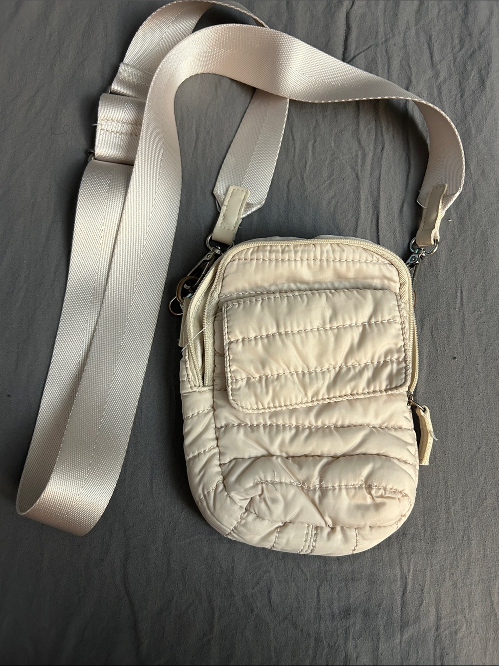 Isaac Mizrahi Small Quilted Crossbody in Cream
